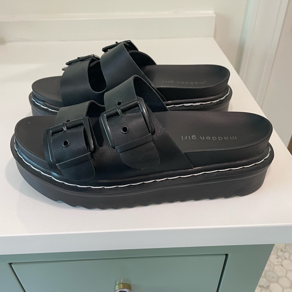 Madden Girl Women’s Dizzy Platform Slide Sandal